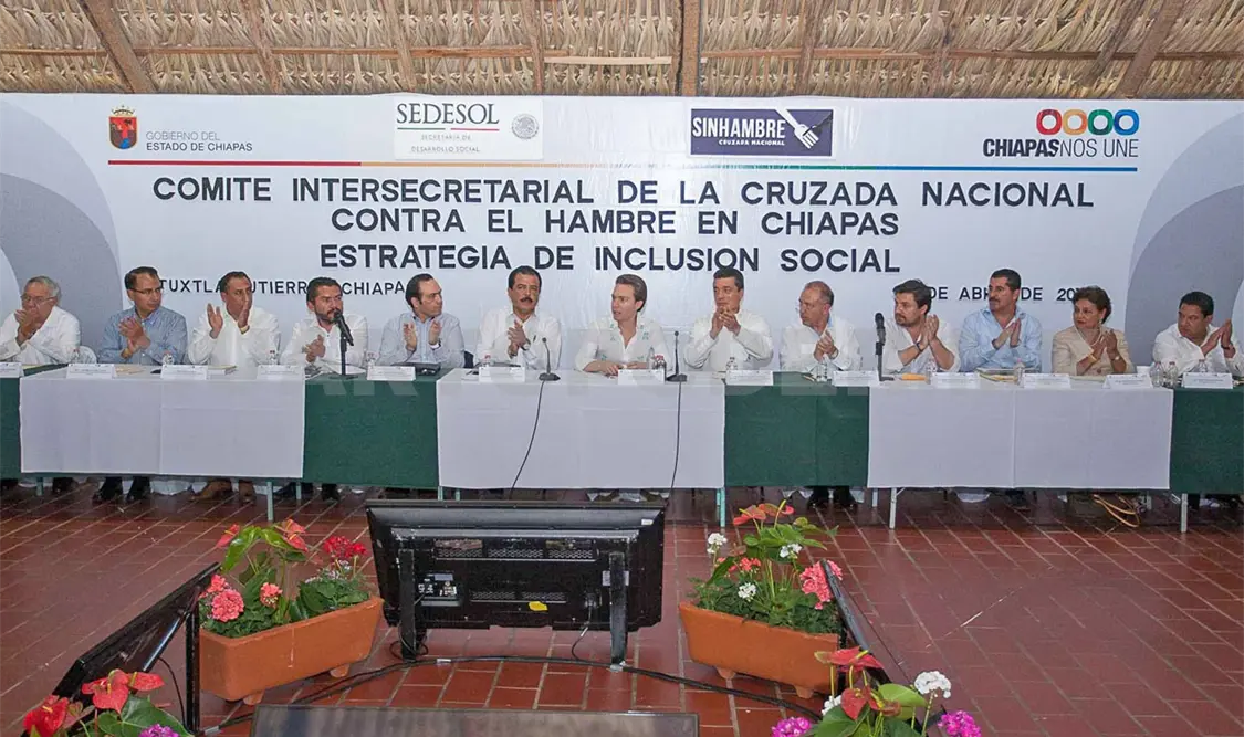 El mandatario chiapaneco aseguró que actualmente se trabaja para reducir los índices de pobreza en los 122 municipios del estado. CP