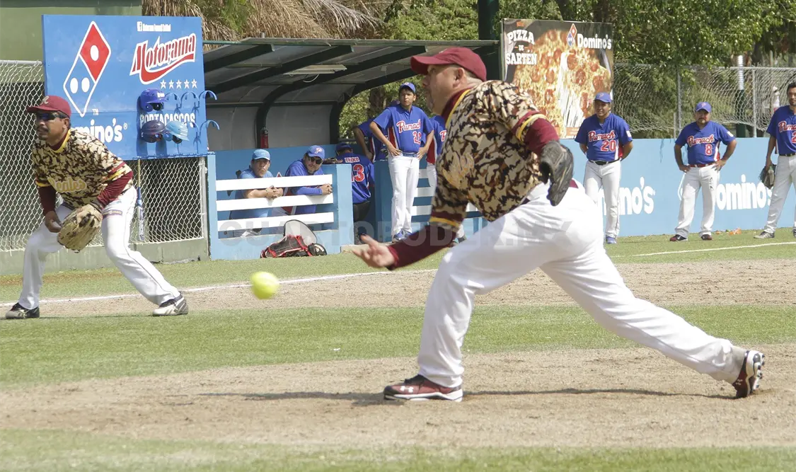 En la categoría de Primera Fuerza, Chutis venció 13-5 a Reales; Mario García triunfó en la lomita y Alfredo Dorantes cargó con el revés. Guillermo Ramos / CP
