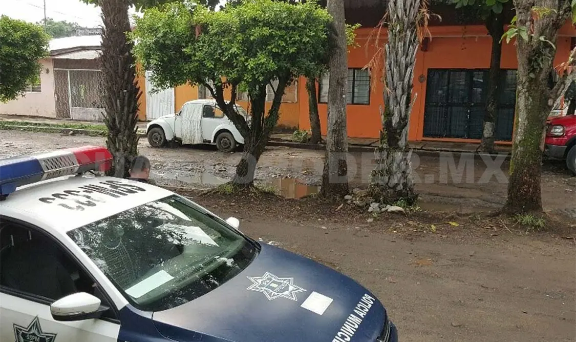Balean a trabajador de hospital general