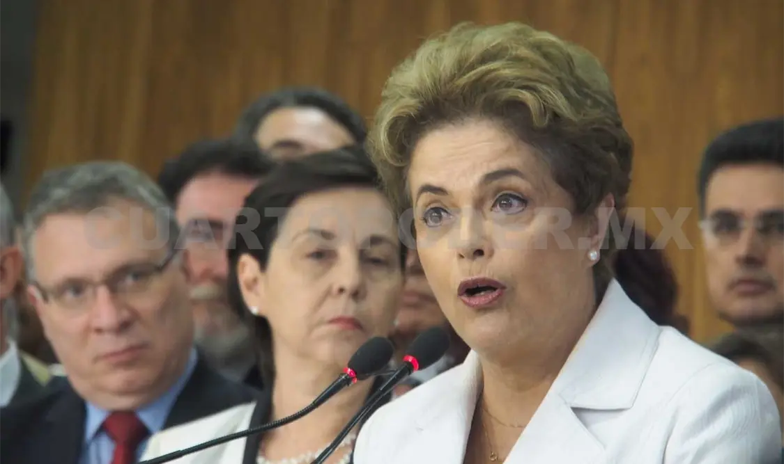 Suspenden de presidencia a Rousseff