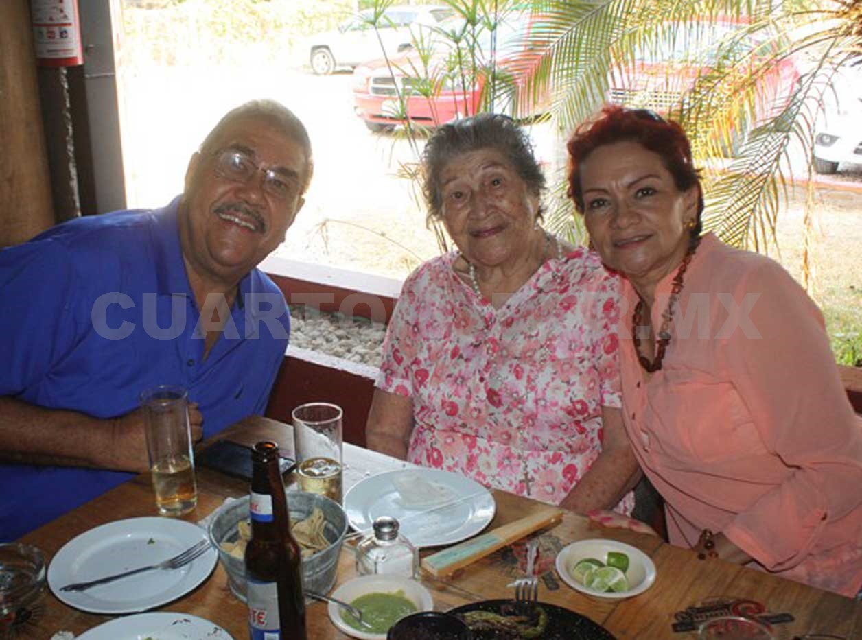Mamás festejaron su día