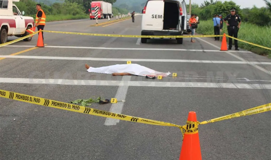 Guatemalteca muere atropellada en carretera