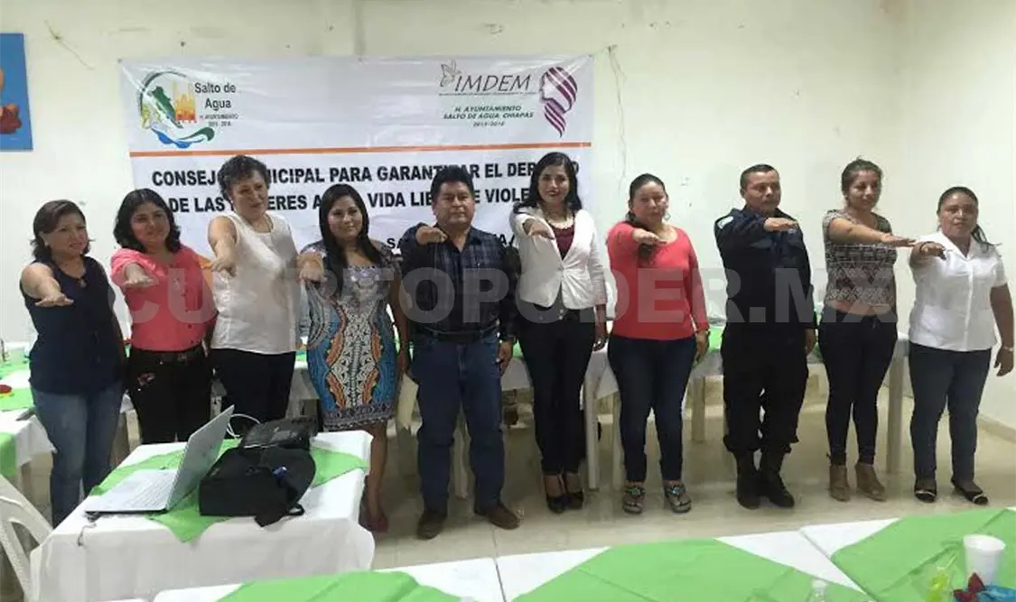 Reinstalan Consejo Municipal en Salto Agua