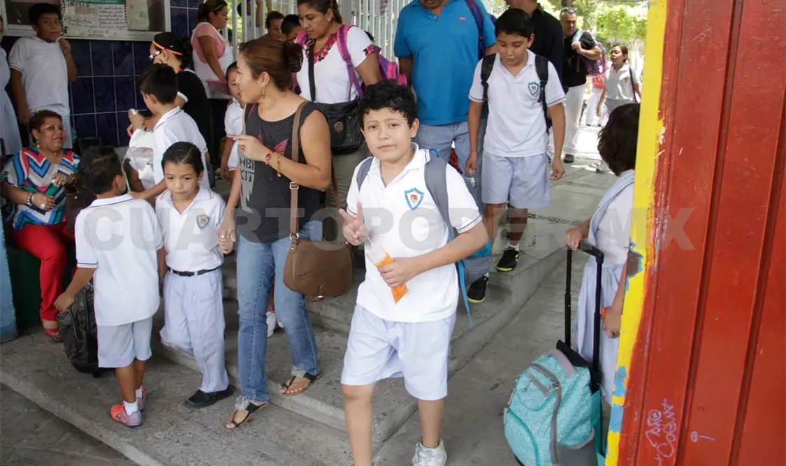 Laboran con normalidad escuelas en Chiapas
