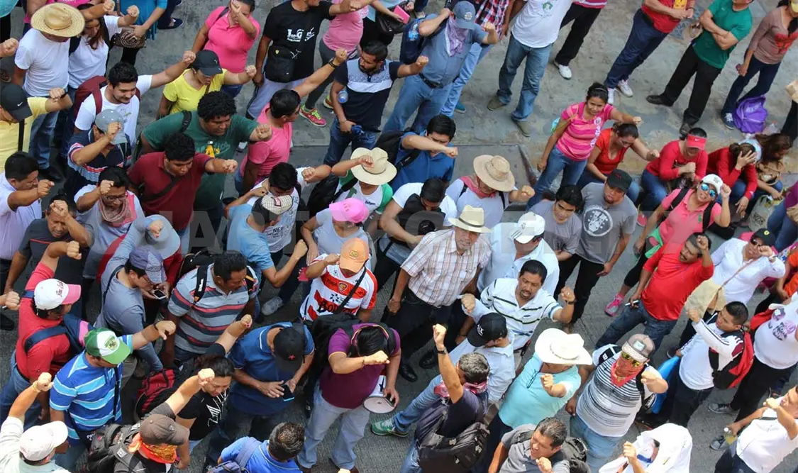 Docentes solicitan diálogo con el Gobierno