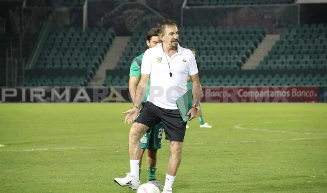 Diez debuts en la era La Volpe