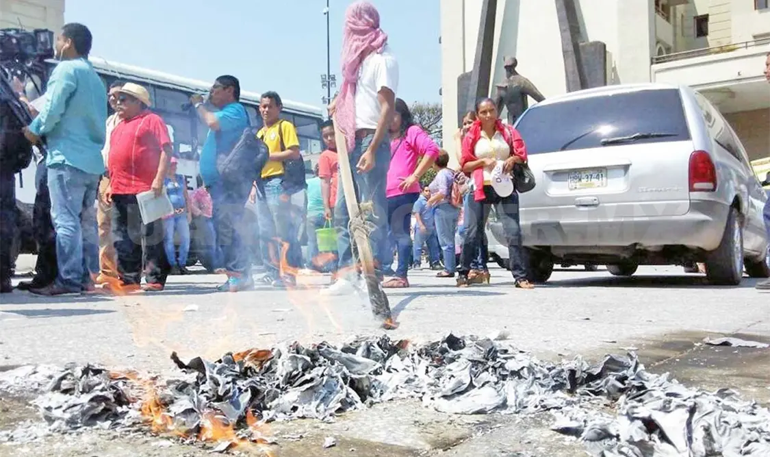Quema Ceteg notificaciones en Guerrero