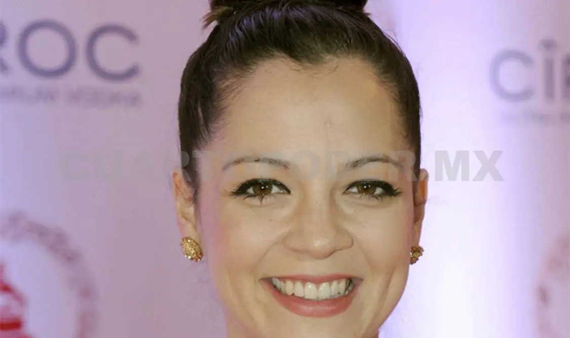 Lafourcade quiere cantar a grandes compositoras