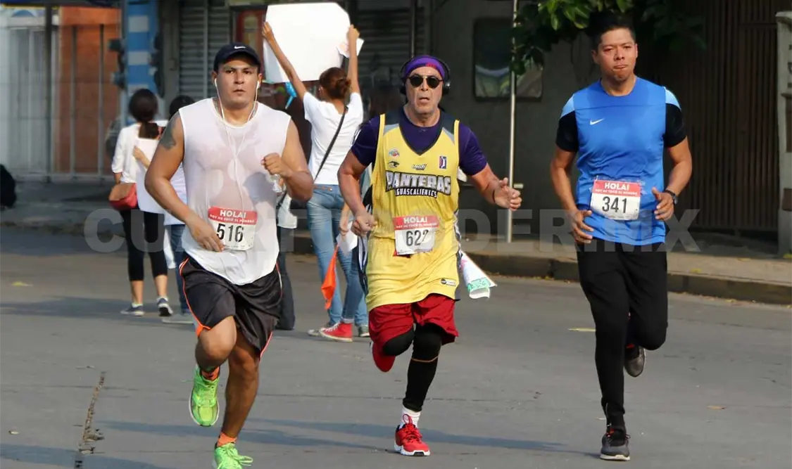Navarro y Caballero destacan en carrera