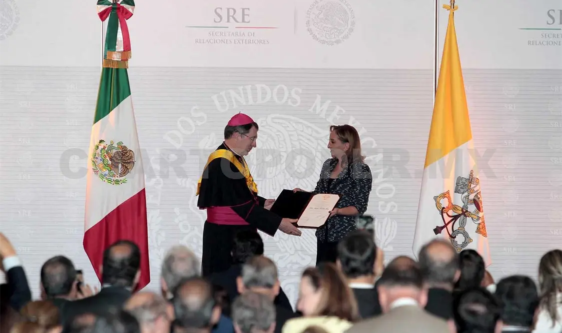 Christophe Pierre, condecorado con Orden Mexicana