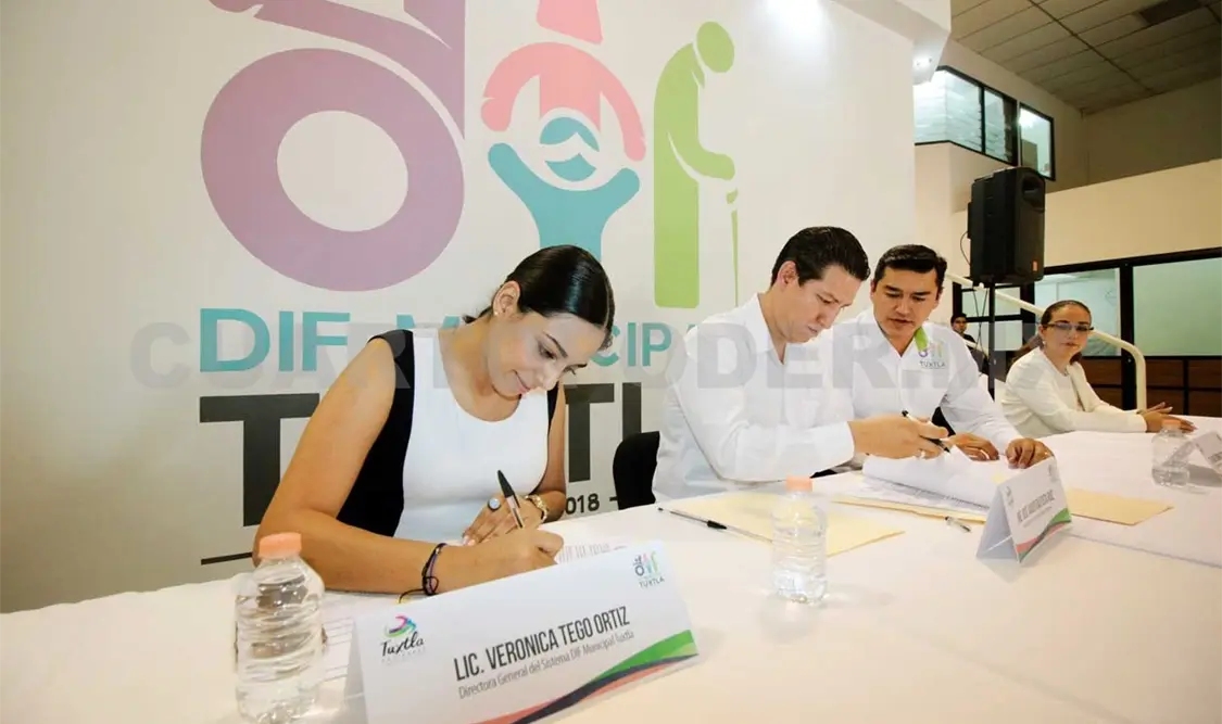 Firman convenio de colaboración con Universidad