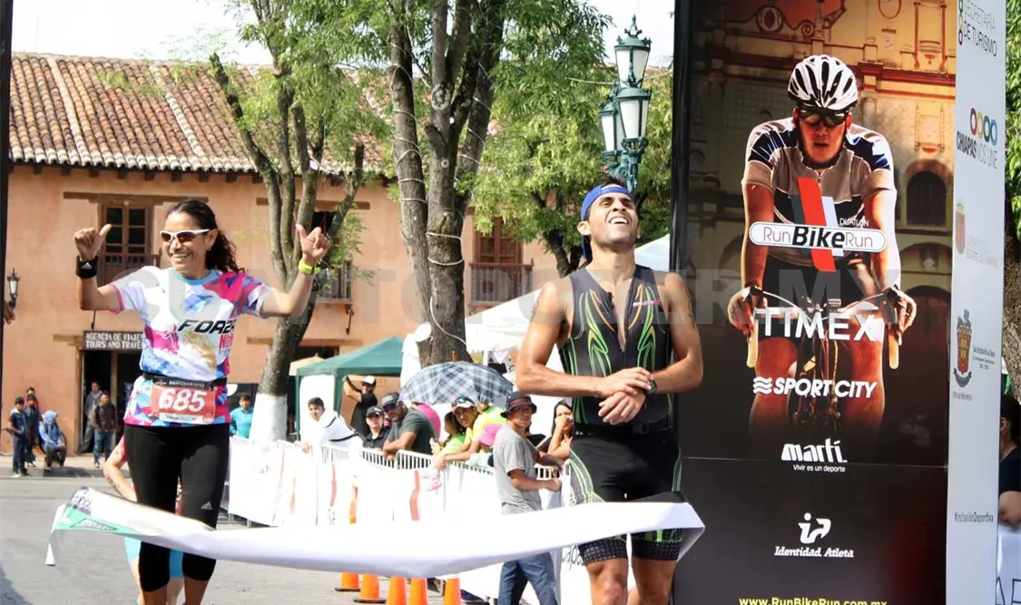 Mansilla y Barraza se van contentas