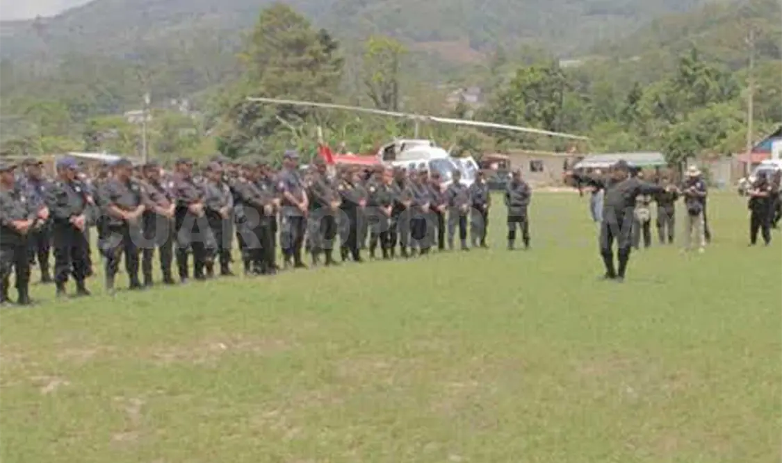Refuerzan 400 policías seguridad en Chenalhó