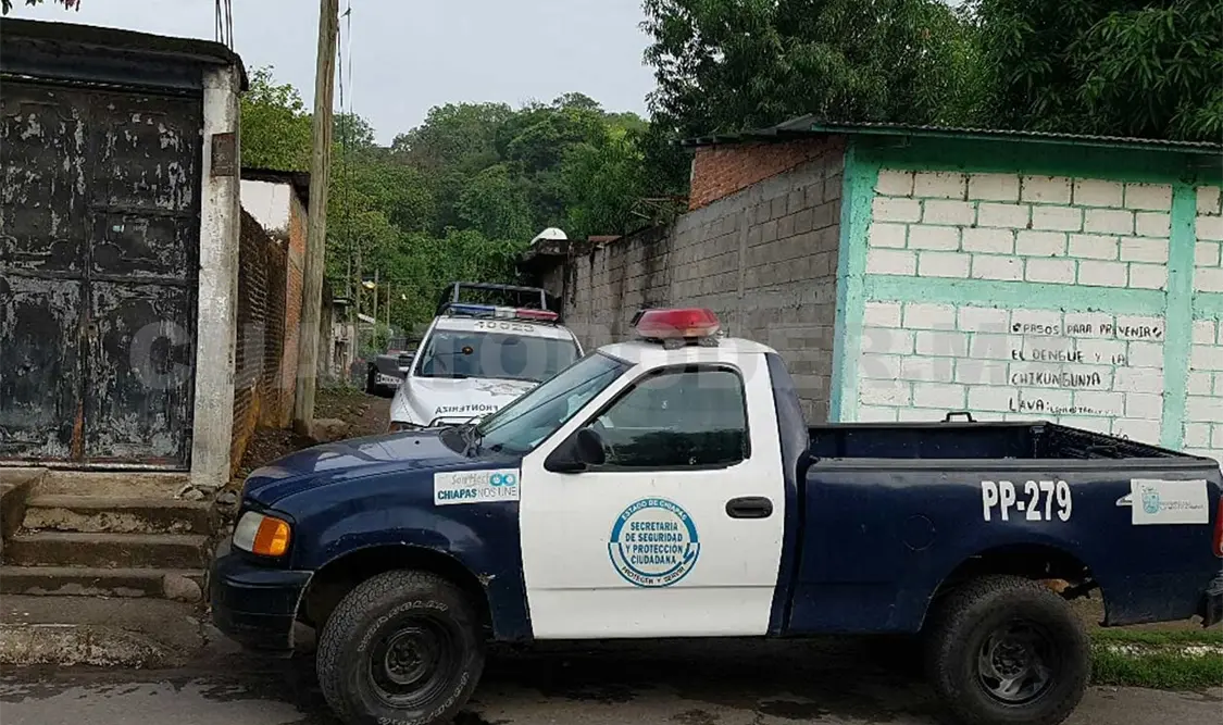 Asalta hombre granja de pollos