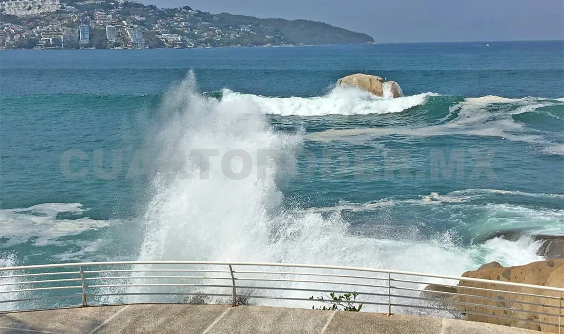 Mar de fondo en las costas de Acapulco