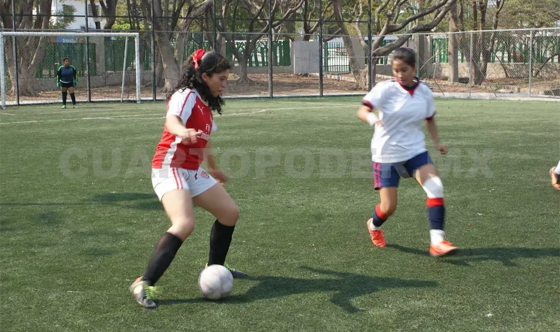 Leonas dan rugido que las pone en el primer lugar