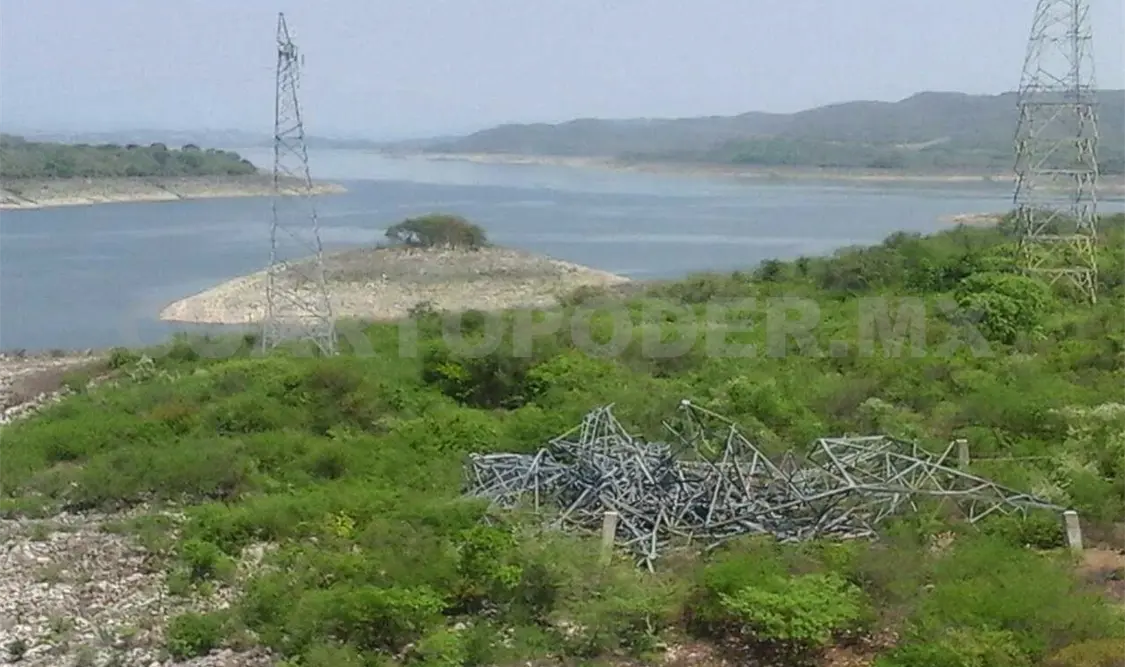 Restablece CFE servicio eléctrico