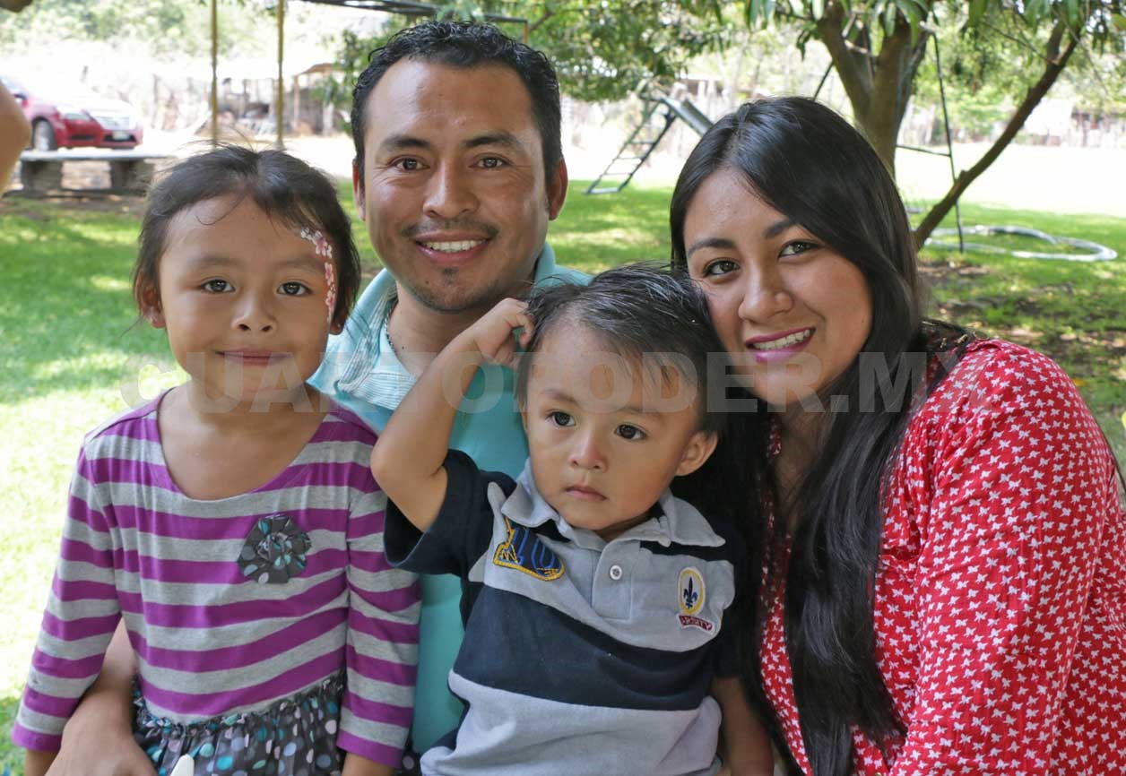 Celebran un añito más a Camila