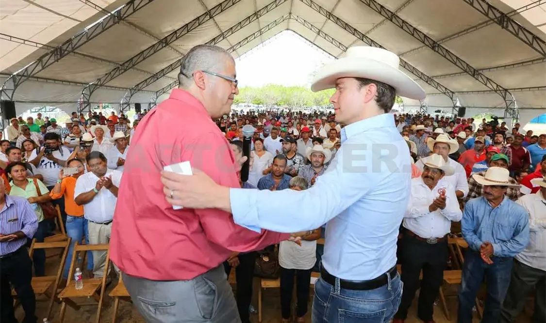El gobernador detalló que en la región Costa se han invertido 16 millones de pesos para mejorar la calidad del ganado. CP