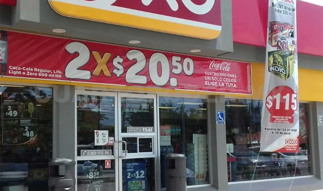 Este negocio fue asaltado ayer por cuatro sujetos armados. Rafael Cabrera / CP