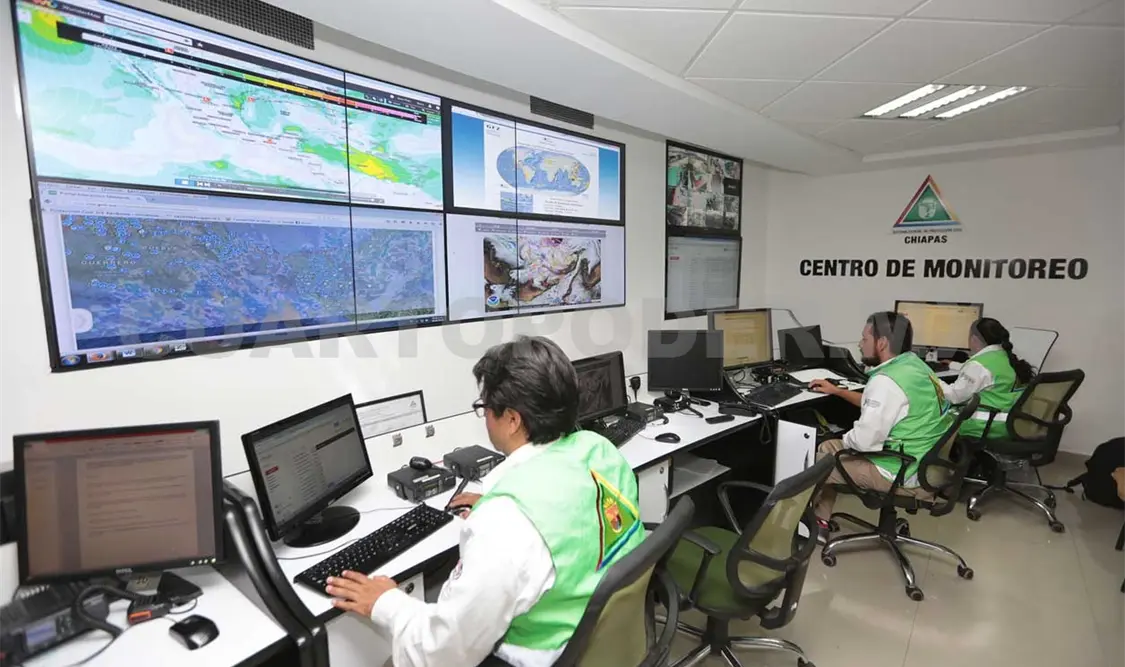 MVC entrega ayuda por fenómenos naturales