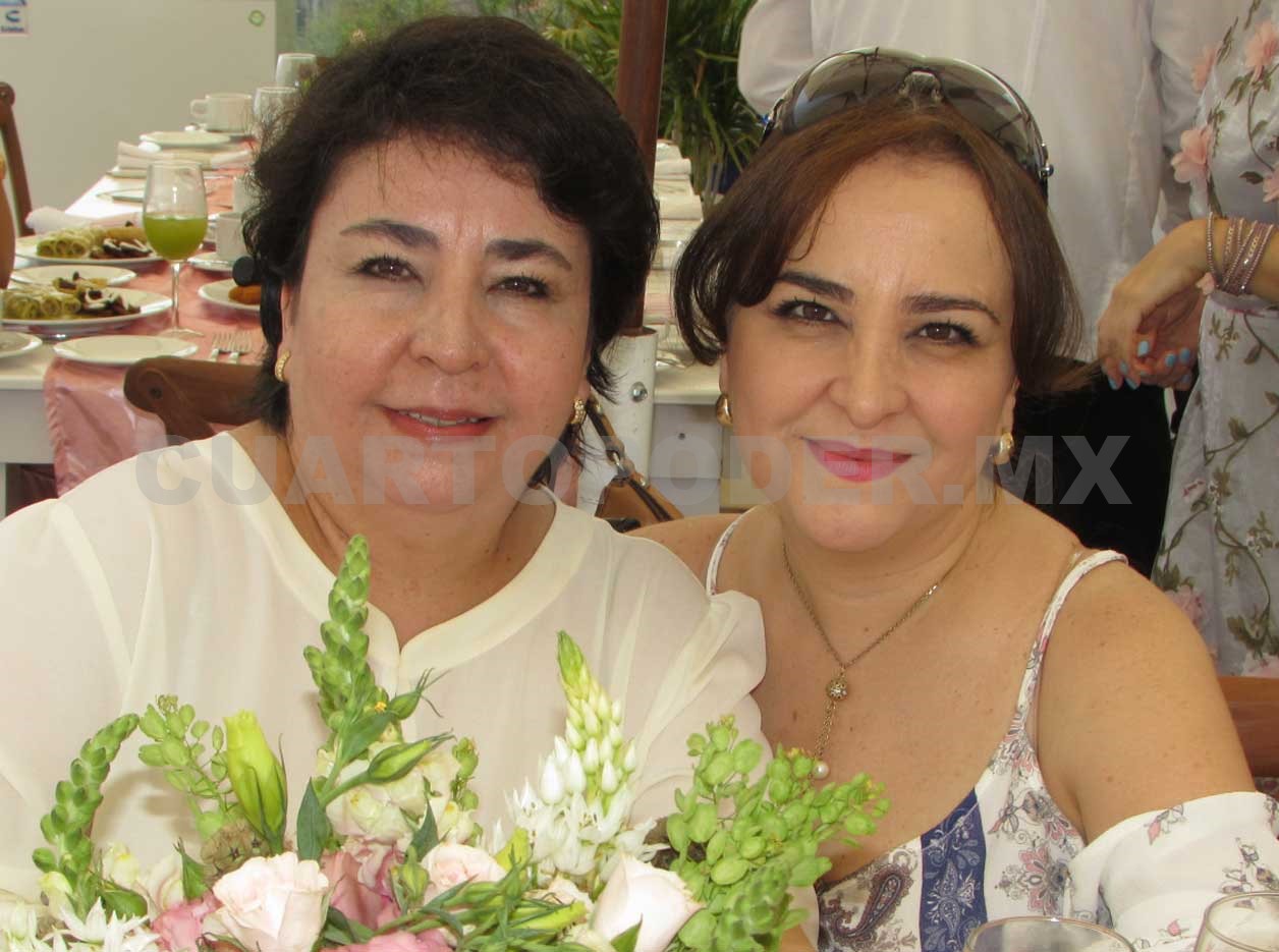 Regina recibió el primer sacramento