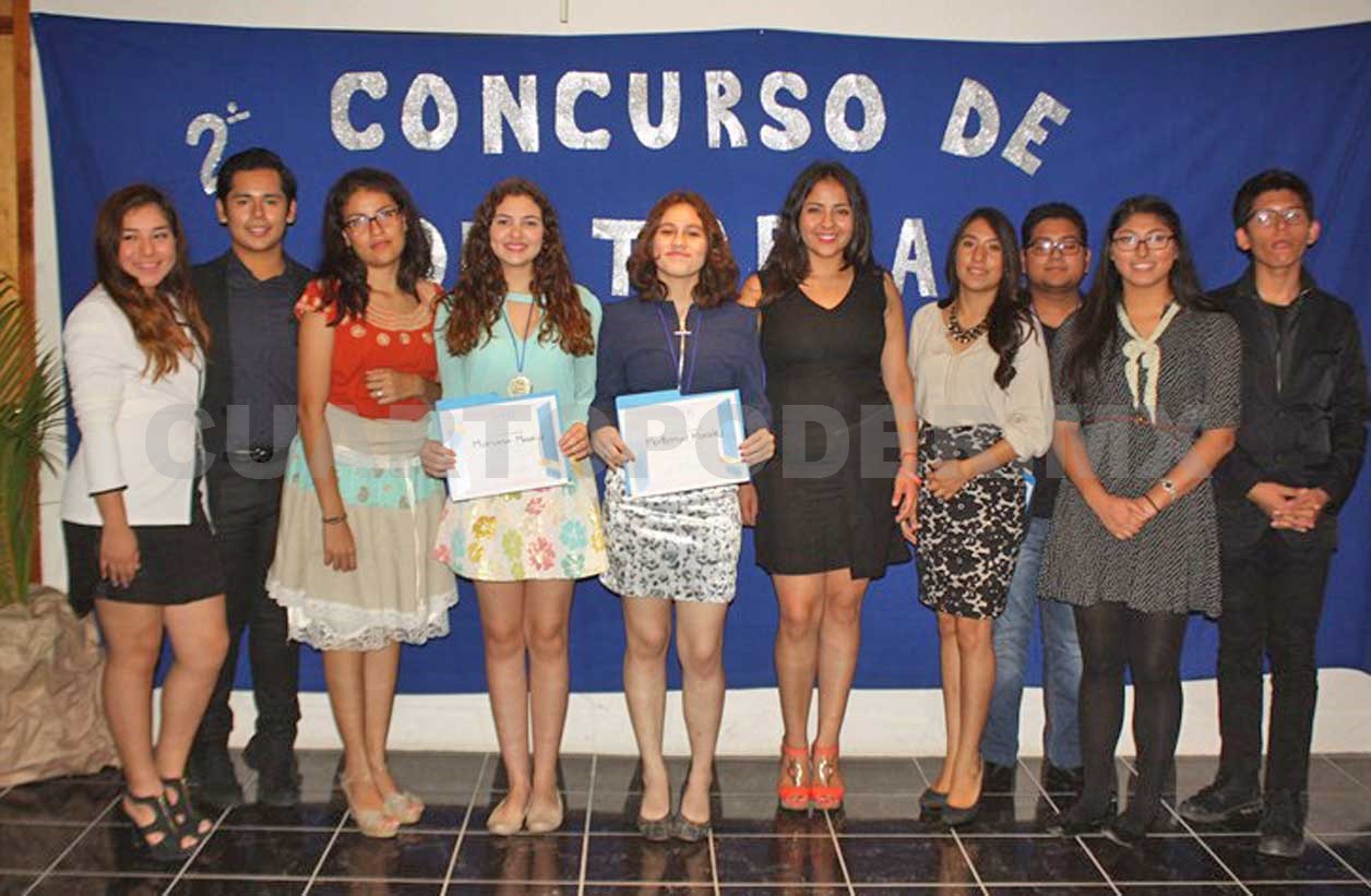 Jóvenes participan en concurso de oratoria