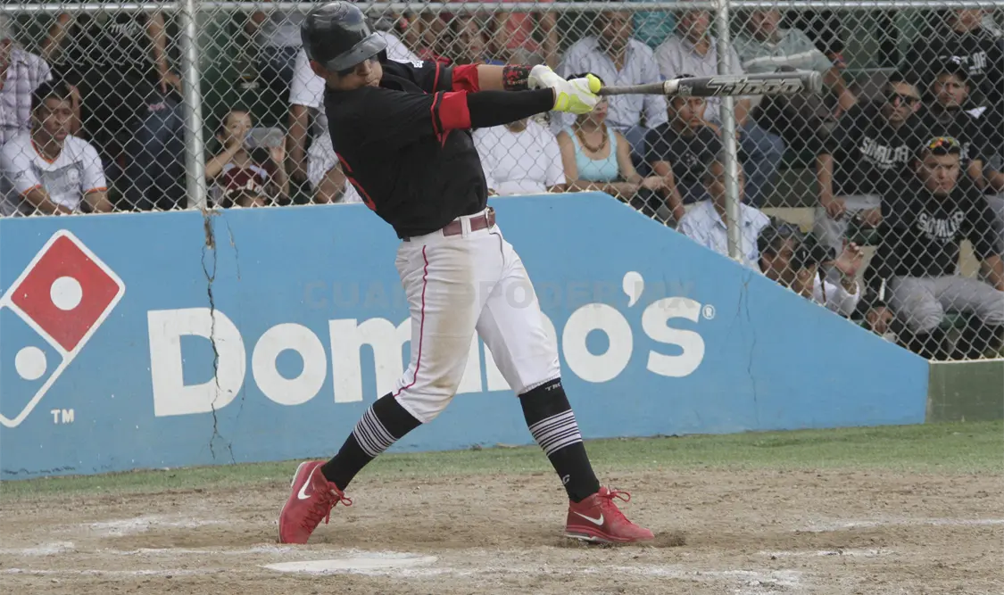 En el duelo ante Sinaloa, el selectivo de Yucatán se quitó la blanqueada con dos anotaciones, pero demasiado tarde, en el séptimo episodio. Guillermo Ramos / CP