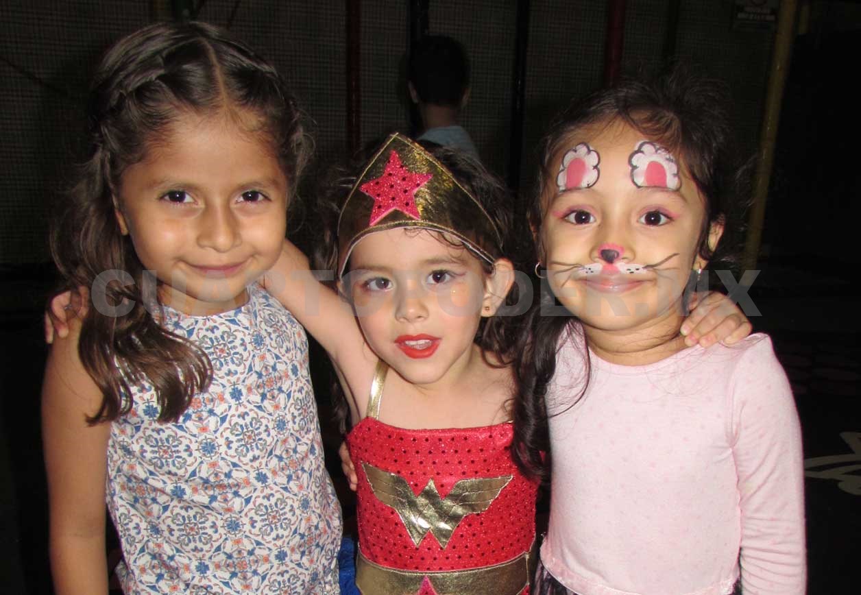 Hermanitos celebraron juntos un año más