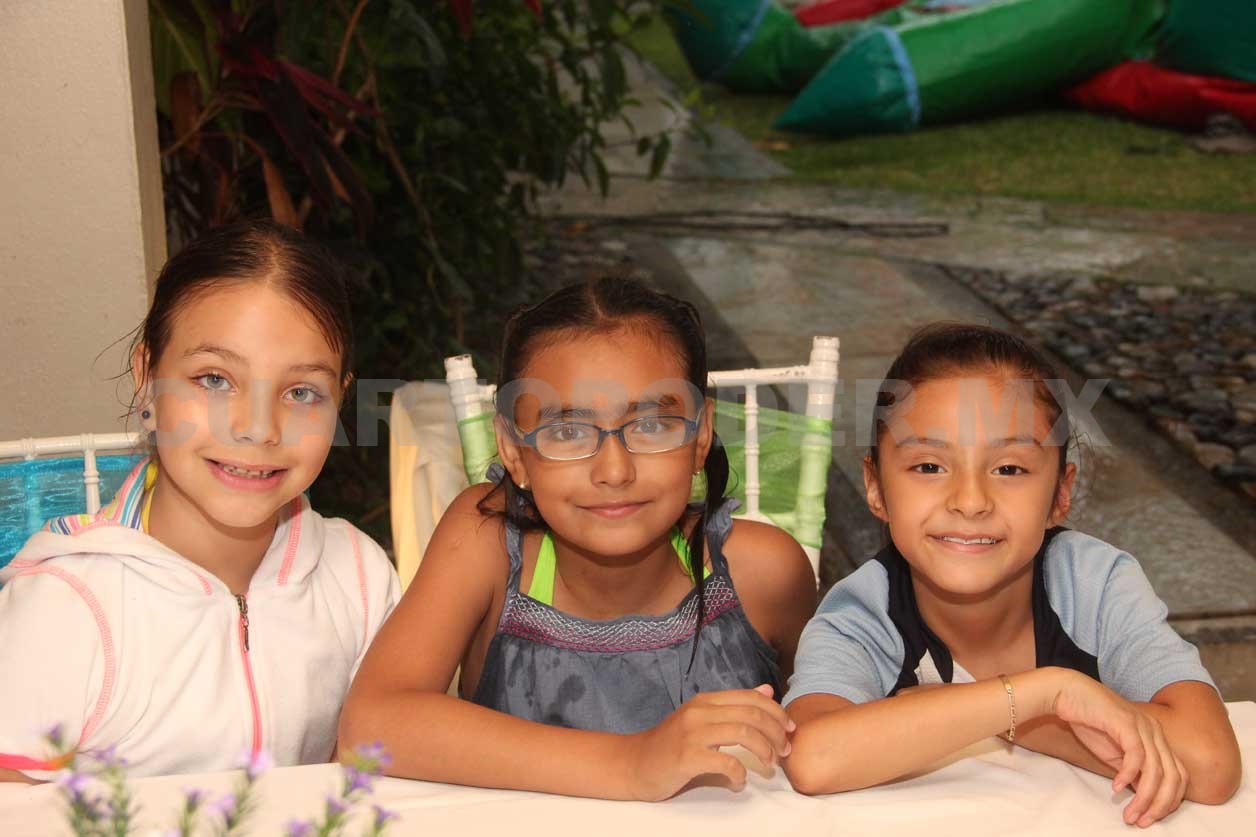 Pool party para Valeria