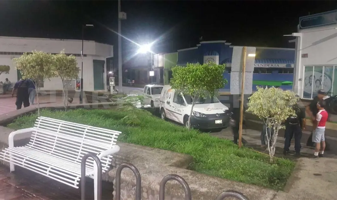 Roban 25 mil pesos en una cafetería