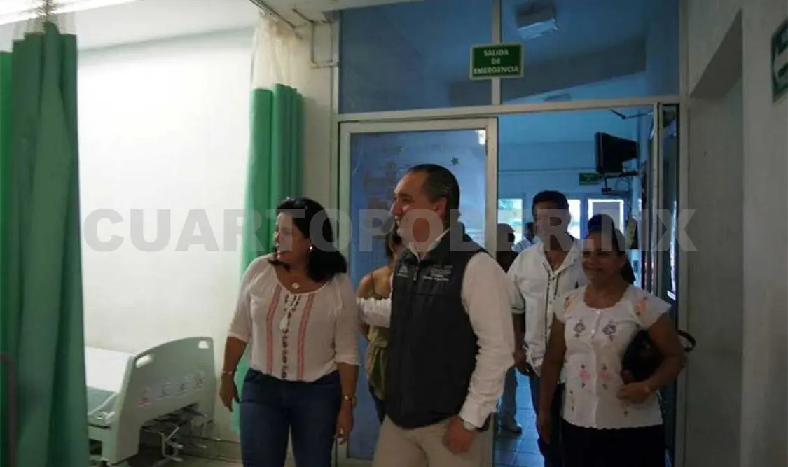 Secretario de Salud visita Hospital Comunitario