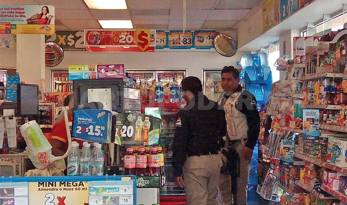 Visitan asaltantes otra tienda en Tuxtla