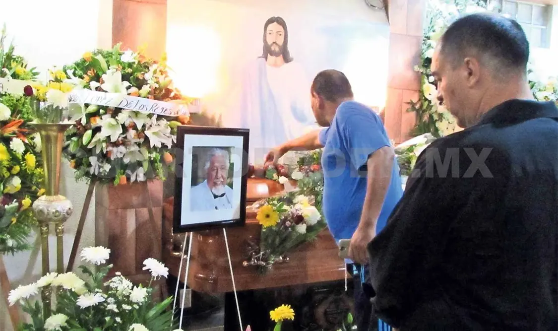 Dan último adiós a “El profesor Jirafales”