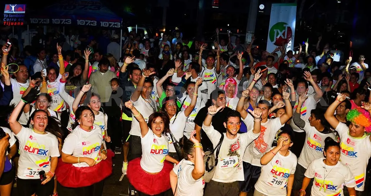 Invitan a la 1ª Neón Run del Educador Físico