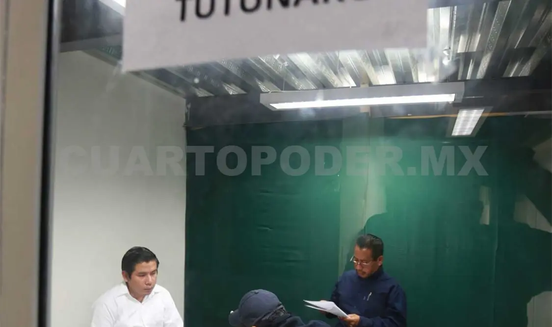Aspirantes realizan pruebas en lenguas maternas