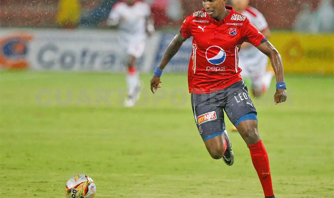Arango ya se reportó con los Jaguares