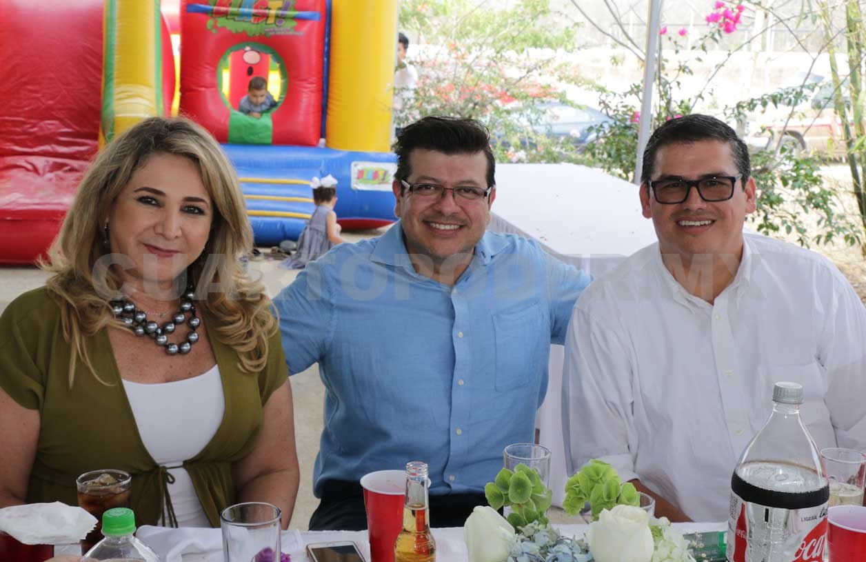Francisco recibió el primer sacramento