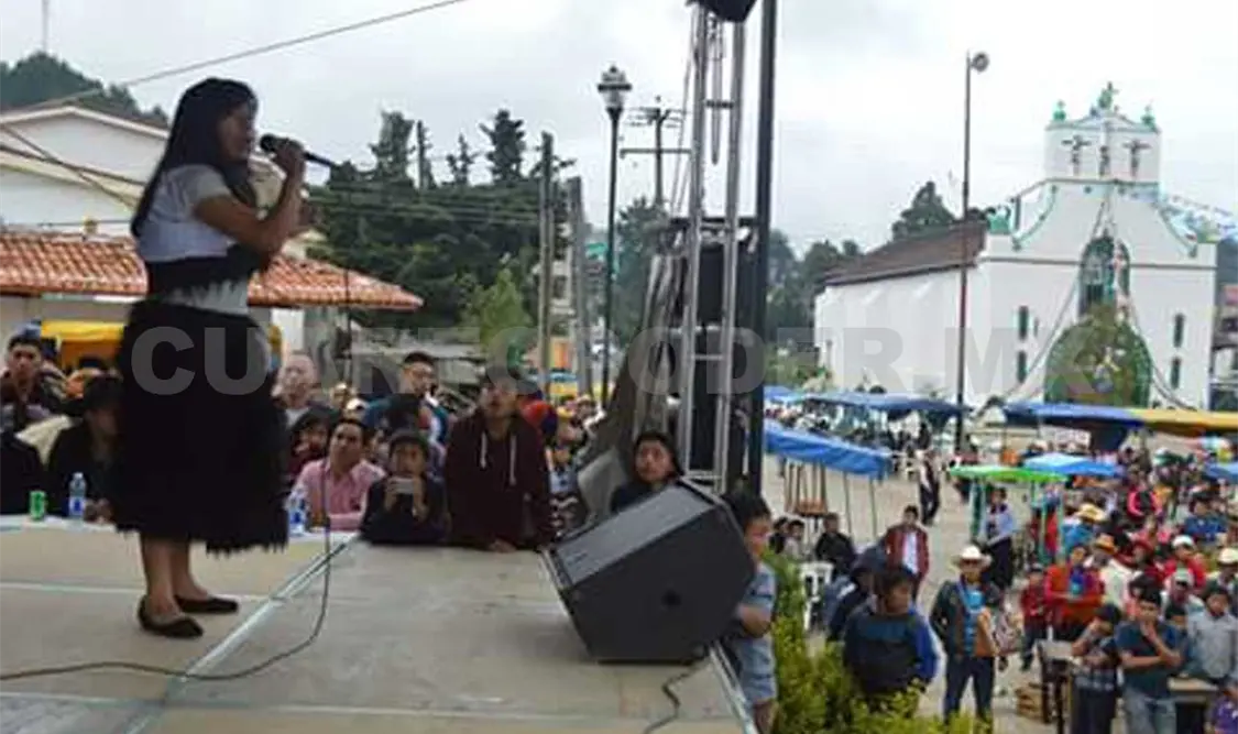 Realizan primer concurso de aficionados al canto