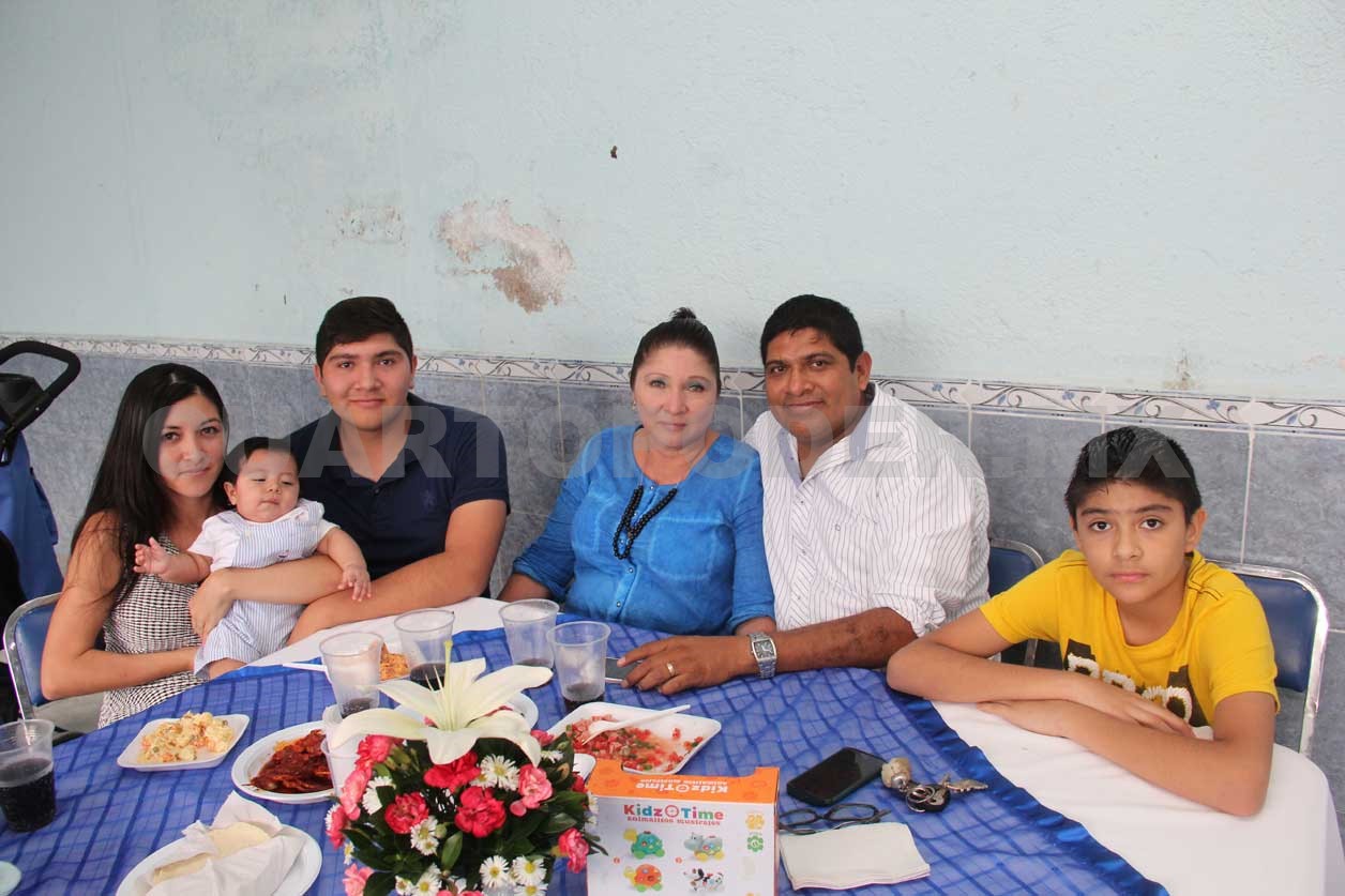 Roxana festejó su graduación