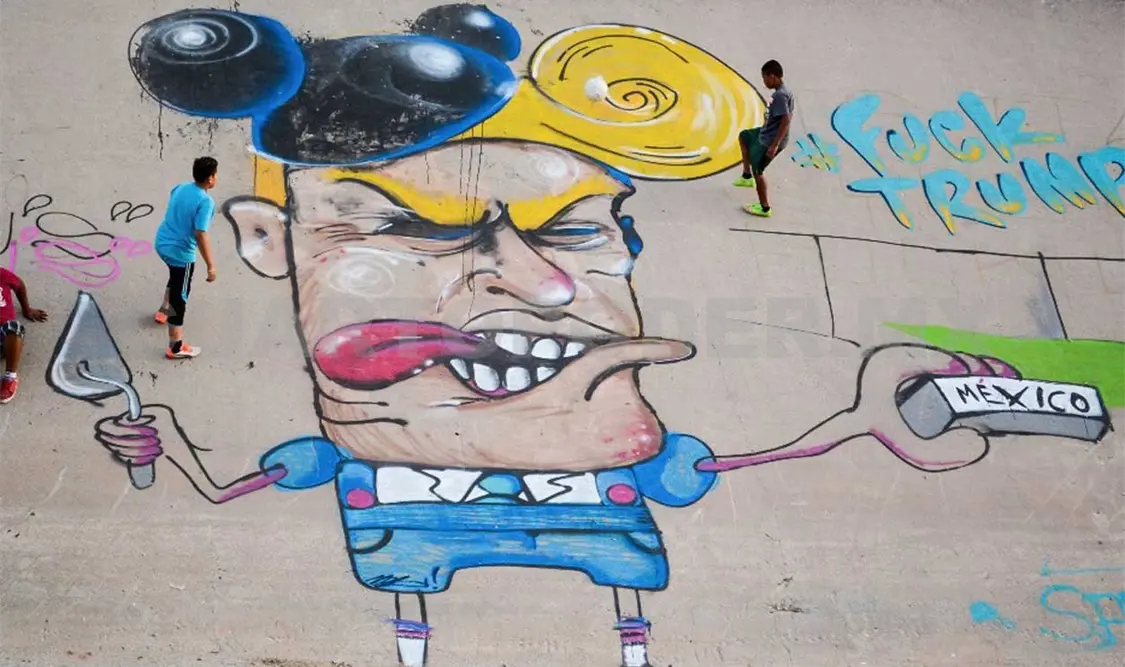 La obra fue pintada en un canal que está seco. Cortesía