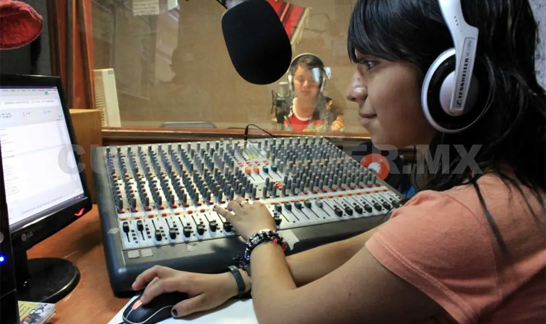 Aseguran estaciones de radio ilegales