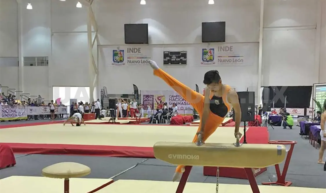 Se destacan gimnastas de Woloski