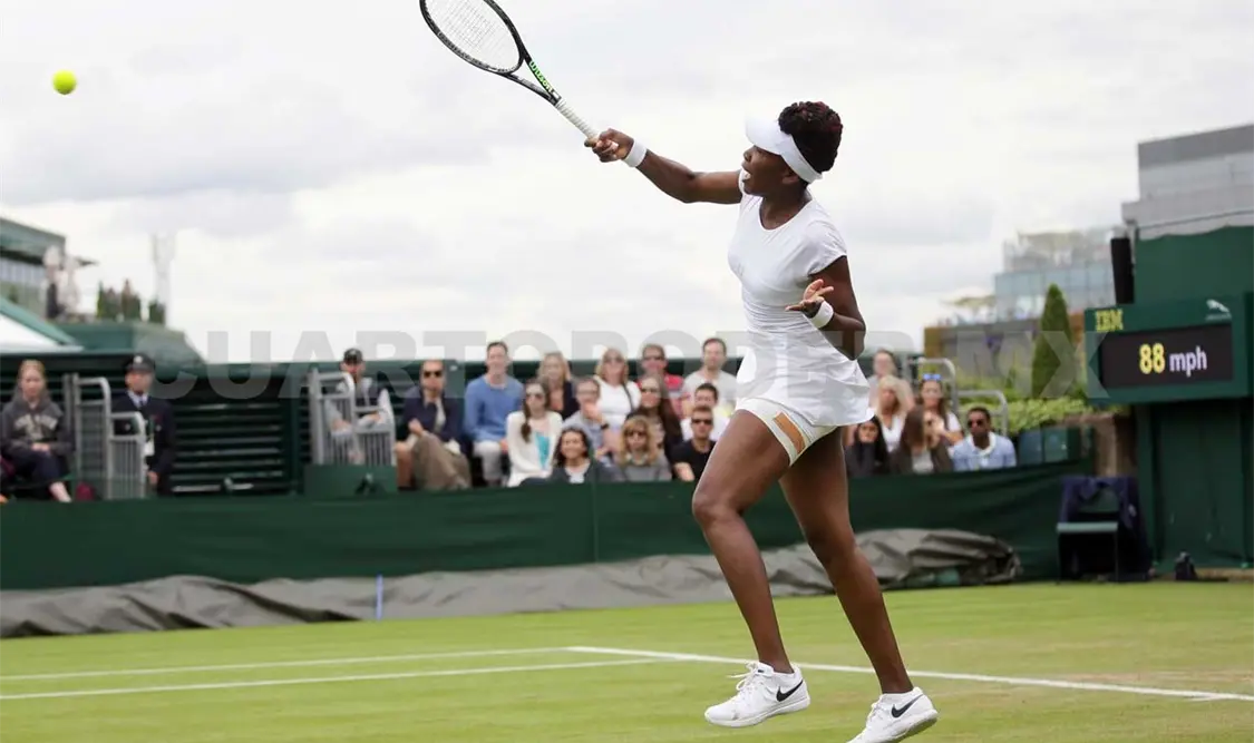 Venus Williams se instala en tercera ronda