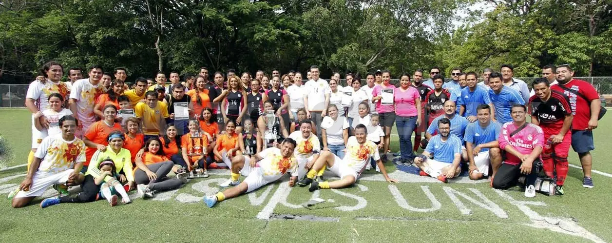Clausuran tercer torneo deportivo institucional