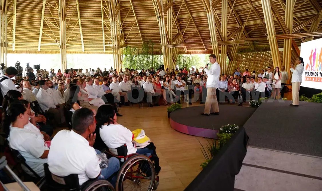 Sector turismo, tercer generador de divisas al país