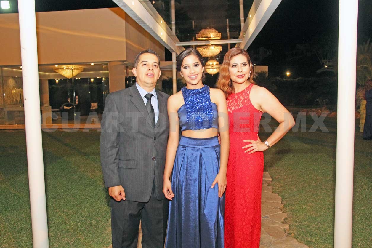 Noche de quinceañeras