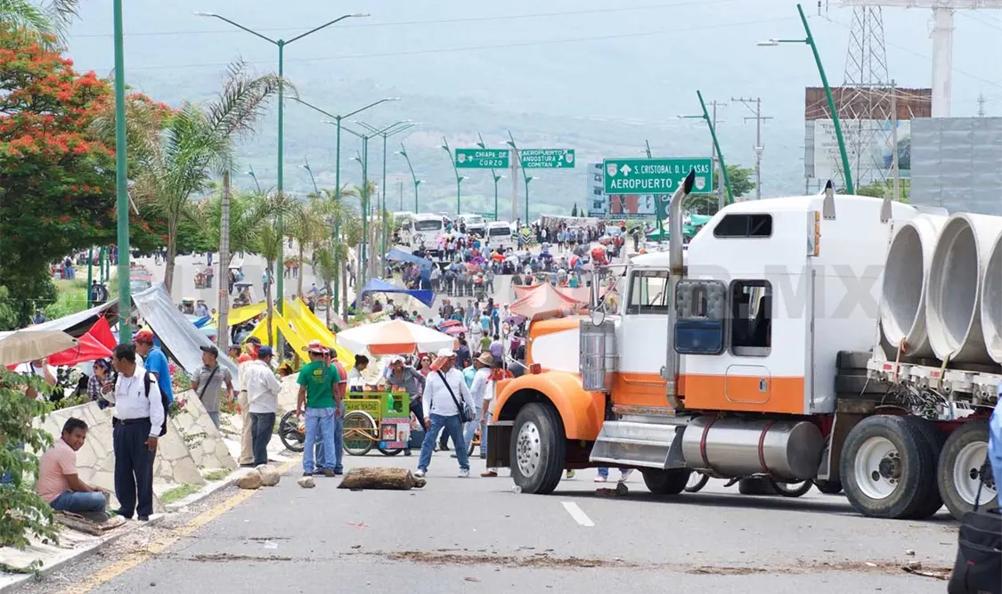 Transportistas piden poner fin a bloqueos
