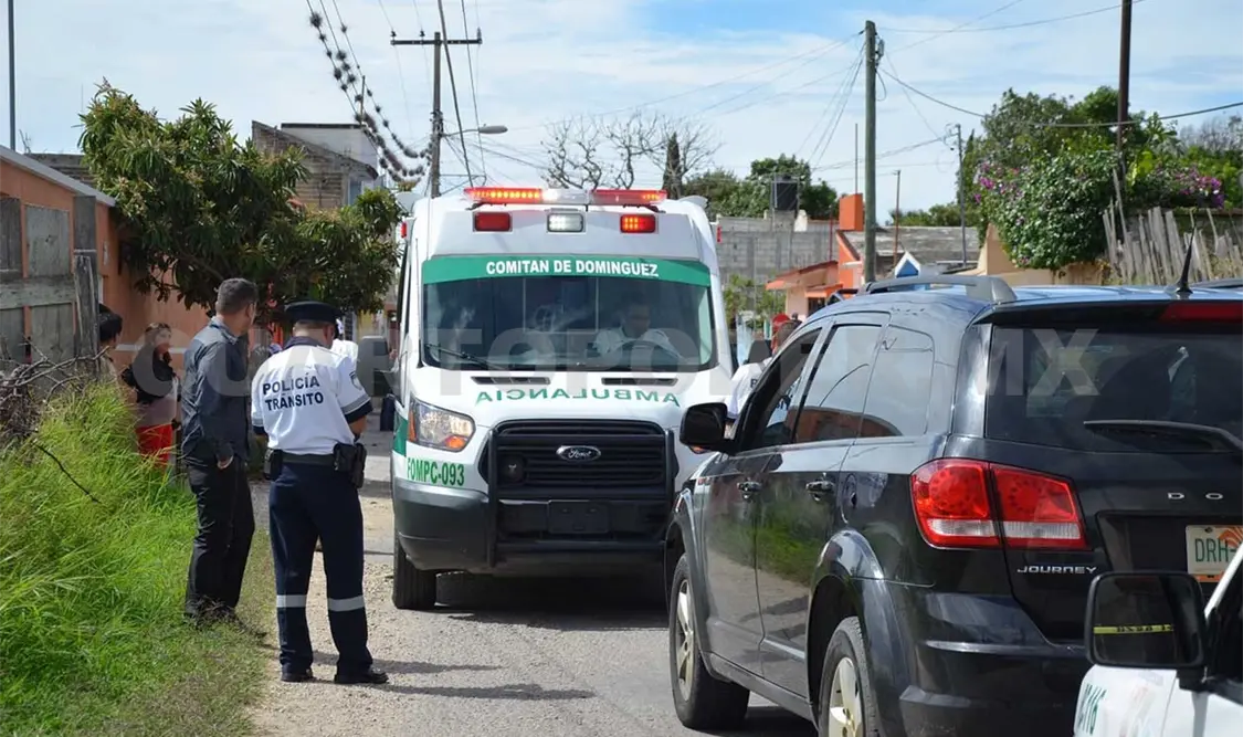 Niña es atropellada al intentar cruzar