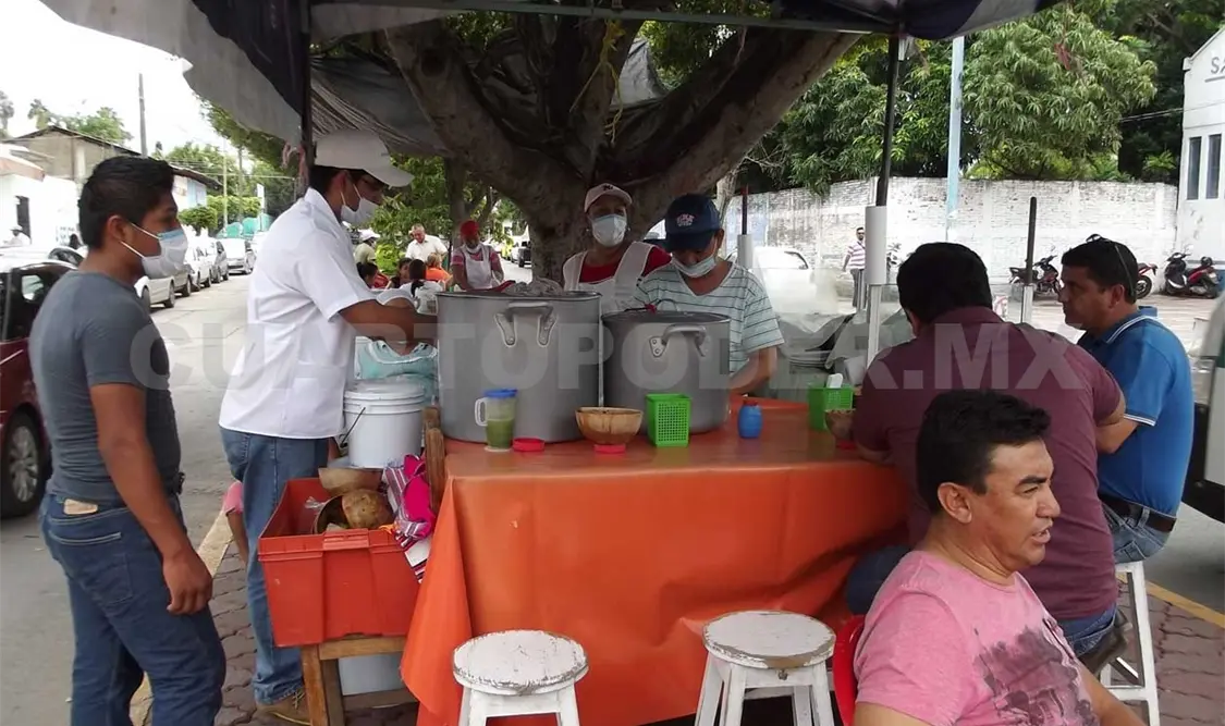 Llena estómagos y los corazones vacíos